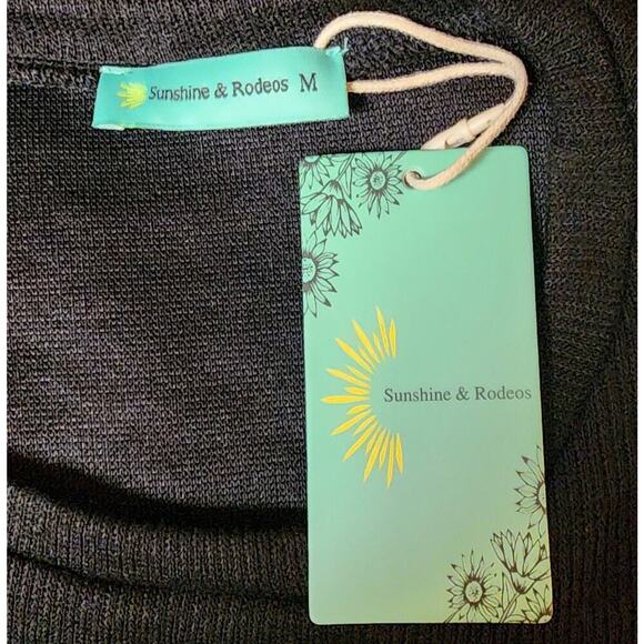 Sunshine & Rodeos New Womens Plaid Sleeve Cozy Soft Top in Black Size Medium M - Picture 8 of 8